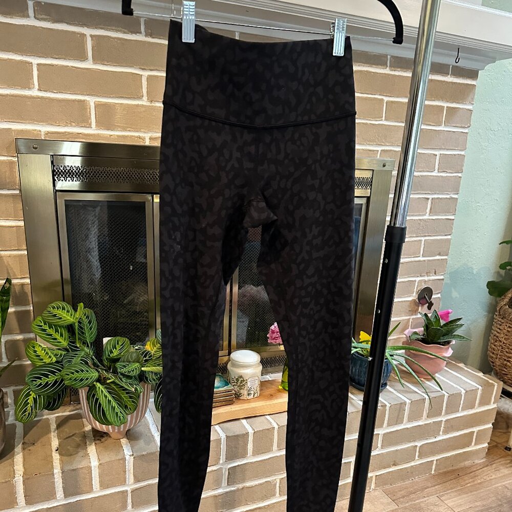 Lululemon Align Leggings 28" – Leopard/Animal Print